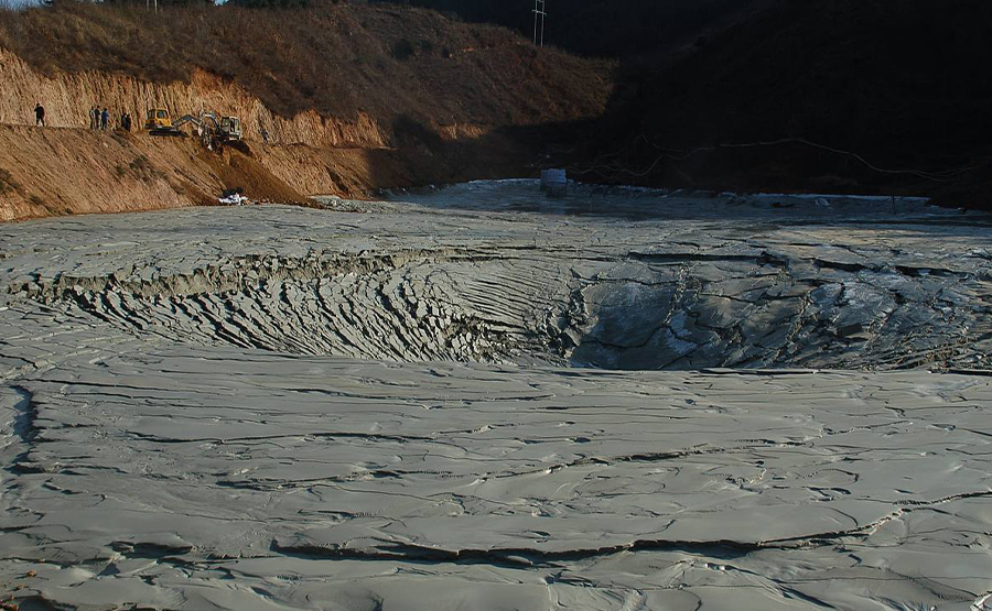 尾礦汙泥脫(tuō)水機(jī)(圖1) undefined